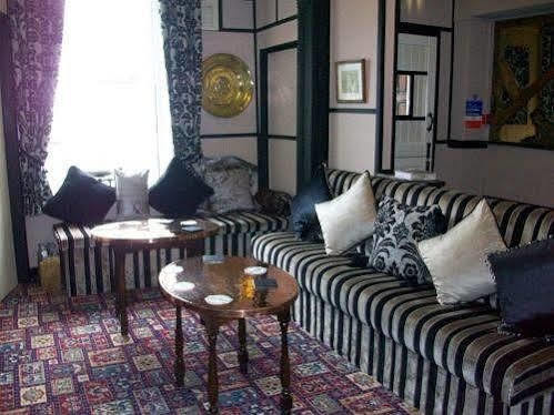 Y Talbot 4* Tregaron
